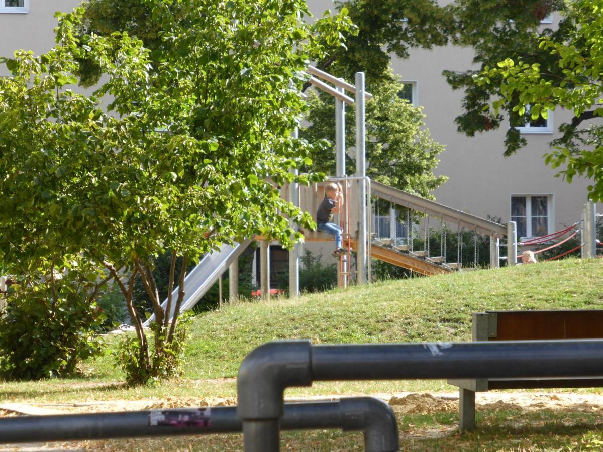 Apartment Humboldt 3 Schlafzimmer,Wifi, Netflix Parken, Terrasse, Klimatisiert, Naehe Zentrum Ена Экстерьер фото