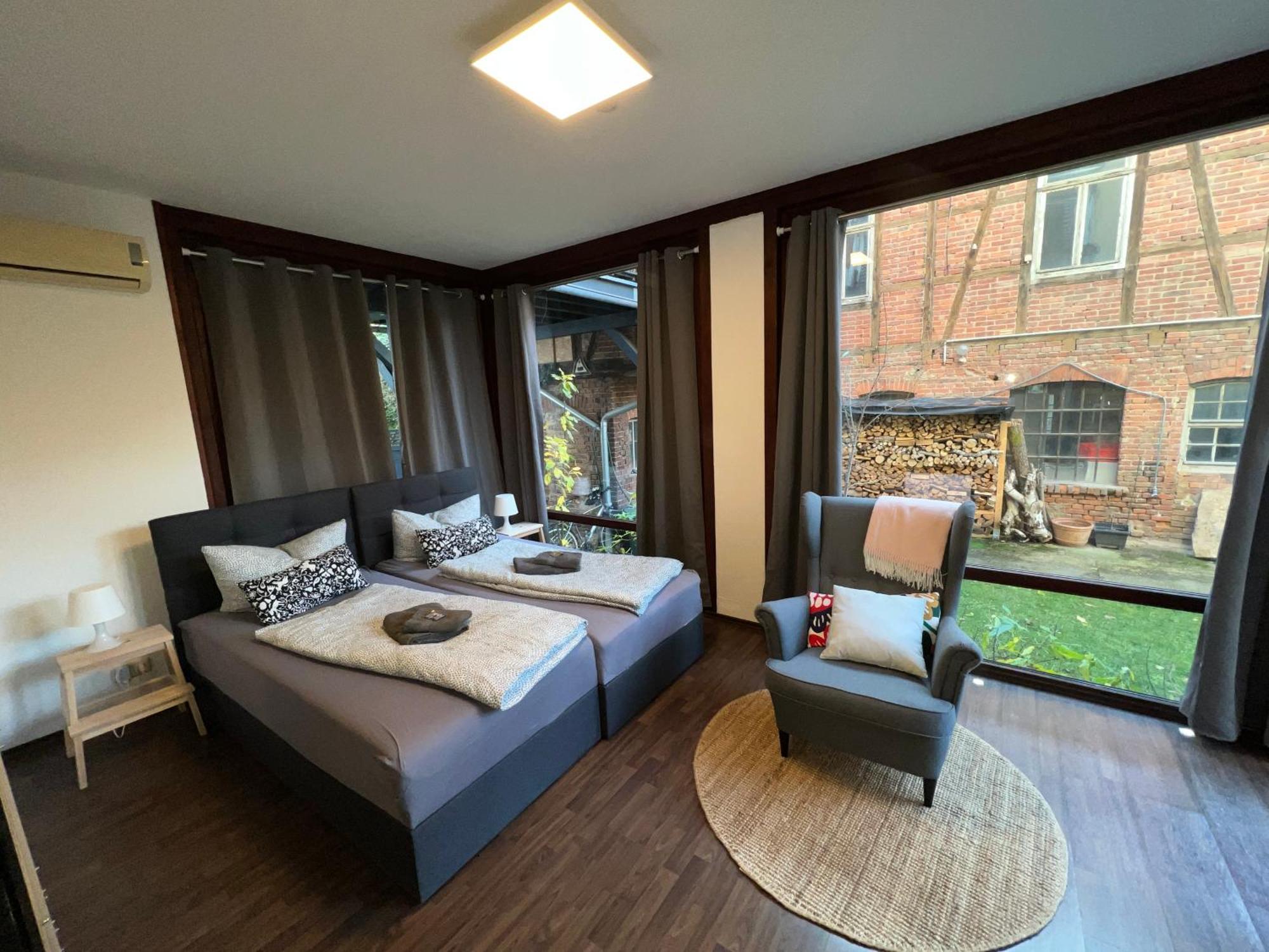 Apartment Humboldt 3 Schlafzimmer,Wifi, Netflix Parken, Terrasse, Klimatisiert, Naehe Zentrum Ена Экстерьер фото