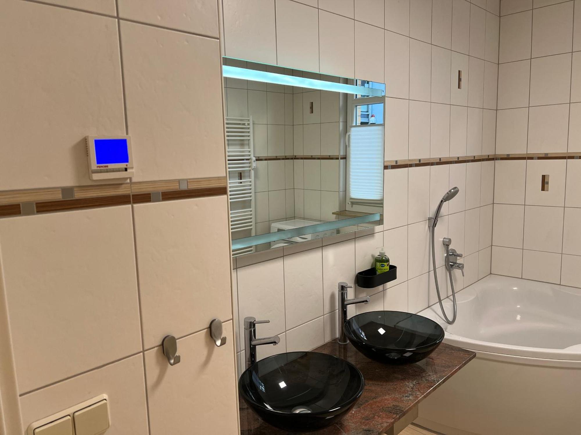 Apartment Humboldt 3 Schlafzimmer,Wifi, Netflix Parken, Terrasse, Klimatisiert, Naehe Zentrum Ена Экстерьер фото
