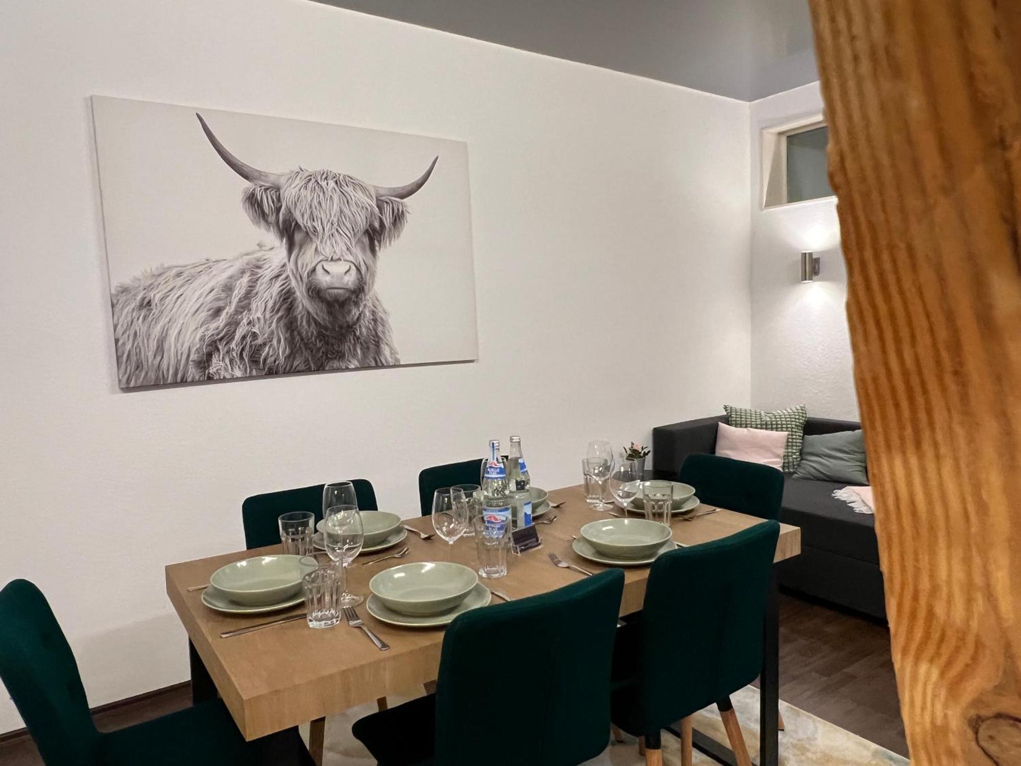 Apartment Humboldt 3 Schlafzimmer,Wifi, Netflix Parken, Terrasse, Klimatisiert, Naehe Zentrum Ена Экстерьер фото